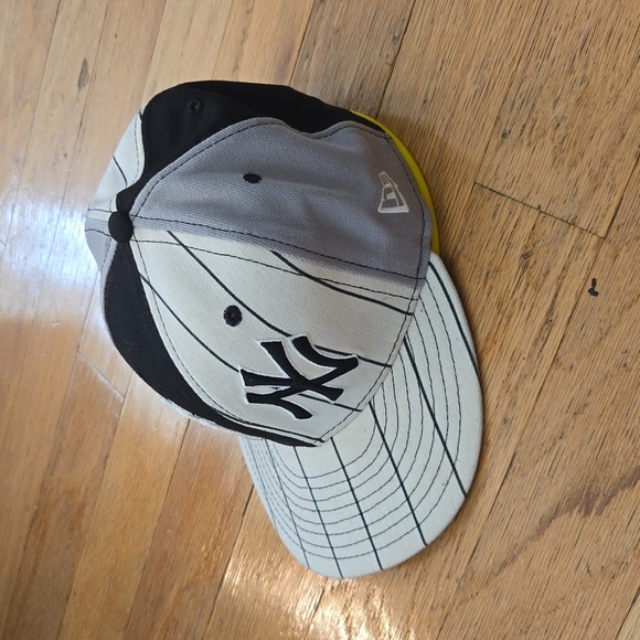 NWT NEW ERA New York Yankees Fitted Hat Cap Size 7 - Picture 2 of 12